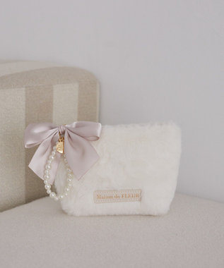 Maison de FLEUR パールリボンファーポーチ