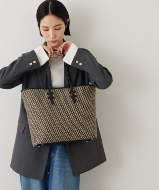 IACUCCI モノグランマ L JACQUARD/RUGA ブラック