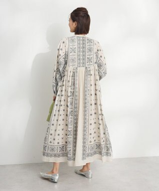 CRAFT STANDARD BOUTIQUE インド綿パネル柄ウエスト切り替えボリュームワンピース Light Beige