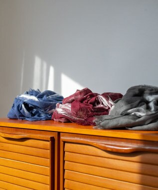 muto ニードルパンチ シルクウールストール wine