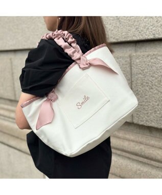 LA BAGAGERIE 【インスタグラマー Chiyoさん×LA BAGAGERIE】ギャザーリボンハンドルトート ピンクベージュ