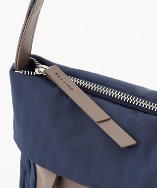 Y'SACCS はっ水ドットジャカード リサイクルレザーコンビ ショルダー ネイビー