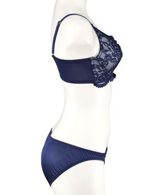 San-ai Resort（三愛水着楽園） 【WEB限定】【northerly bra 楽ちんフィットシリーズU字】 フリルレースブラショーツセット B～Fカップ 【northerly】 ネイビー