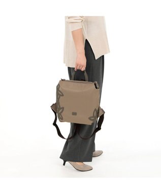 IBIZA ディアリオ　ナイロン　リュック ベージュ