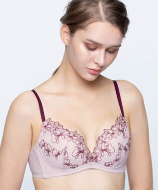 AMPHI ノンワイヤーブラ 谷間をメイク 脇高設計 A～Gカップまで対応 大きいサイズ 【BRAGENIC ブラジェニック 脇高細見えタイプ】 ブラジャー ブラ BMI353 アンフィ／ワコール ラズベリー