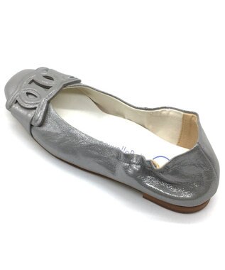 nouvelleRobe Oū 新色追加【本革・高反発】Chain Buckle Ornament スクエアトゥパンプス シルバー