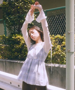 earth music&ecology フロッキードットメロープルオーバー Ivory