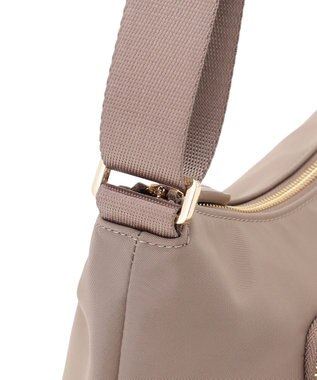 TOCCA 【八木アリサさん着用】OPENING SENSE NYLONBAG ショルダーバッグ ベージュ系