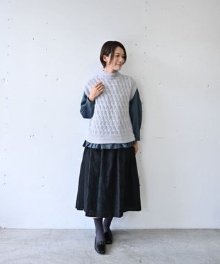 muuc 〈高品質シルク＆アンゴラモヘア〉模様編み ボトルネックベスト ライトグレー