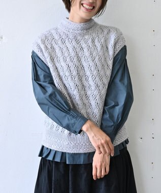 muuc 〈高品質シルク＆アンゴラモヘア〉模様編み ボトルネックベスト ライトグレー