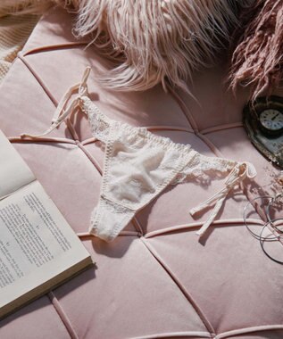 San-ai Resort（三愛水着楽園） エレガントコレクション  【2412】 ヒモTショーツ アイボリー