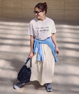 ANY アソートロゴラウンドヘムTシャツ ホワイト×フロッキーロゴ