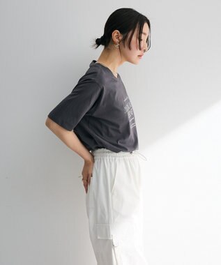 Green Parks ＢＰ　フェミニンロゴレギュラーＴシャツ Charcoal Gray