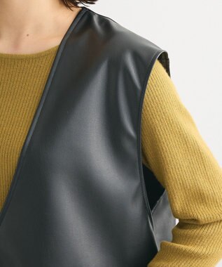 Green Parks フェイクレザーＶネックベスト Black