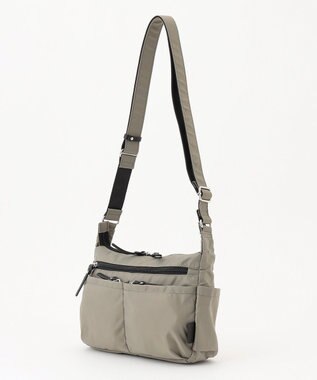 Y'SACCS トリプルポケットベーシックショルダー グレージュ