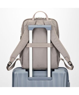 ACE BAGS & LUGGAGE W&.Day/Night リッカ2 スクエアリュック A4サイズ 14.0インチPC収納 19152 ダブルアンドデイナイト スモーキーピンク
