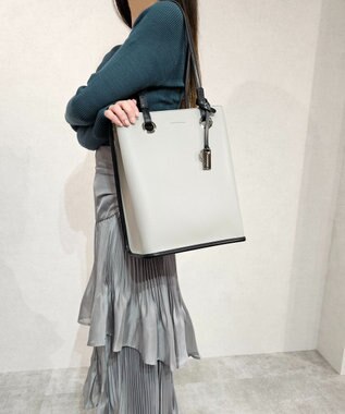 style code 【MERCURYDUO/マーキュリーデュオ】メタルアイレット　縦長トートバッグ 推し活ラージバッグ 縦長ショルダーバッグ オリーブ