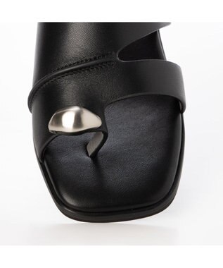 ing <ing>スクエアトングサンダル ブラック