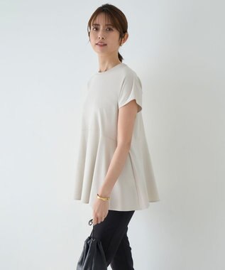 UNFILO BEAUTY FORM ペプラムＴシャツ グレージュ