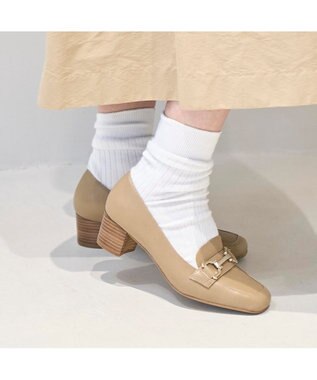 ing <ing>ビット付ヒールローファー ベージュ