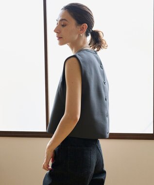 UNFILO L フォルムニット クロップドベスト チャコール