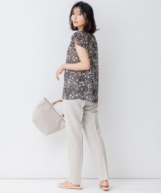 23区 【洗える】ボタニカルプリント スキッパー ブラウス ベージュ×ブラックプリント