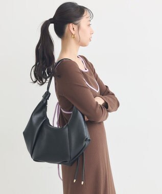 earth music&ecology クロワッサンバッグ Black