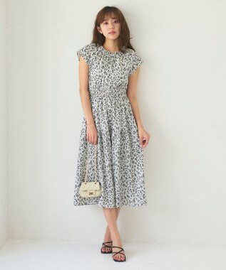 Feroux ウエストシャーリングティアード ワンピース ホワイト系1