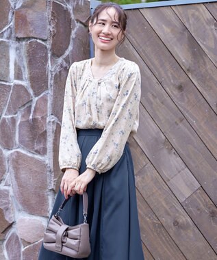 Tiaclasse 【スマート裏起毛】 ボウタイ風ブラウス ベージュフラワー