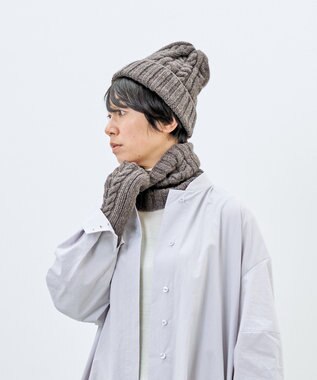 AND WOOL 〈上質な素材と手仕事から生まれた優しいニット〉メリノウール・ケーブル編みスヌード ブラウン