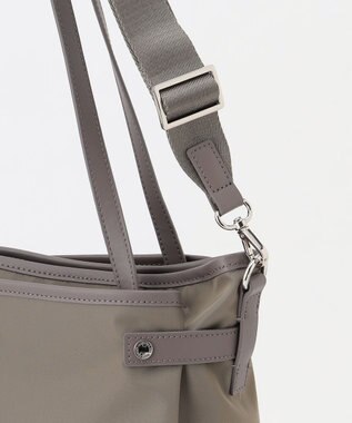 LA BAGAGERIE 【撥水ナイロン】ベーシックA4トート グレージュ