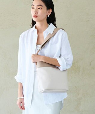 TOPKAPI 【Breath TOPKAPI】RIPPLE リプル ファスナー付 ショルダーバッグ アイボリー