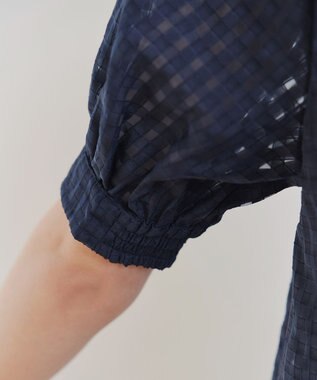 Tiaclasse 【洗える】シアーチェックパフスリーブチュニックブラウス ネイビー