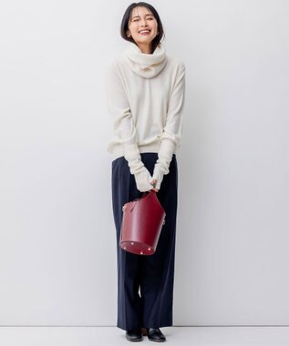 23区 【洗える】ピュアカシミヤ Vネック ニット ホワイト系