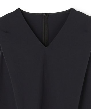 BEIGE， YANN / Vネックタックブラウス Black