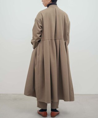 muuc 〈2WAY〉〈シワになりにくい機能素材〉〈サステナブル素材〉〈ウールライク肉厚生地〉〈オンオフ着られる〉ワンピース ＆ ドレスコート ベージュ