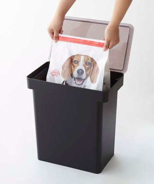 tower 密閉ペットフードストッカー タワー 12kg 計量カップ付 ブラック ブラック