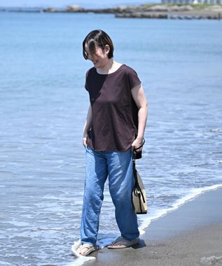 TOQUE 25SS新作〈大草直子さんアドバイザー〉スーピマコットンスムースフレンチノースリーブトップス ブラウン