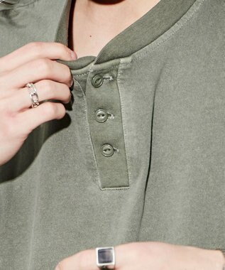 WEGO 【ユニセックス着用ITEM】HENRYNECK　T カーキ