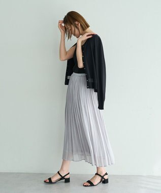 YECCA VECCA シャイニーサテンプリーツスカート Light Gray