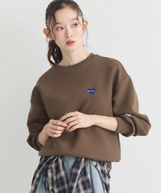 earth music&ecology Ｃｈａｍｐｉｏｎ×ｅｍａｅポンチハートスウェット Brown