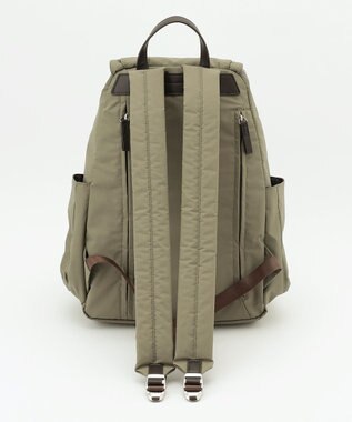 Y'SACCS カーゴポケット　リュックサック　Mサイズ カーキ