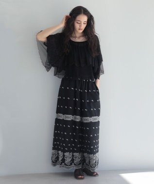 Green Parks ■ＥＳＣＡＲ　チュール刺繍ハンカチーフブラウス Black