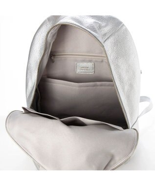 UNBILLION perche / 牛革ソフトシュリンクタイプリュック シルバー
