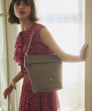 TOCCA 【撥水】VERSER NYLONBAG ナイロンバッグ ベージュ系