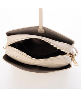 UNBILLION カシュカシュ cachecache / メタルフラップ3つ口ミニショルダー アイボリー