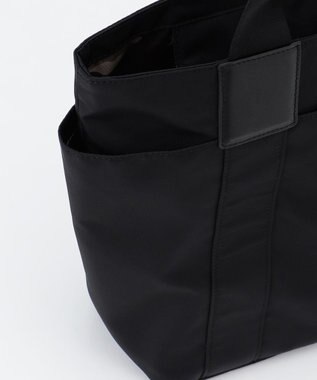 LA BAGAGERIE 【LA BAGAGERIE×HELLO KITTY】リボンチャーム付き　デイリートート　Mサイズ ブラック