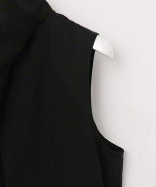 UNFILO 【洗える】リネンレーヨン　ラッフルカラーブラウス ブラック