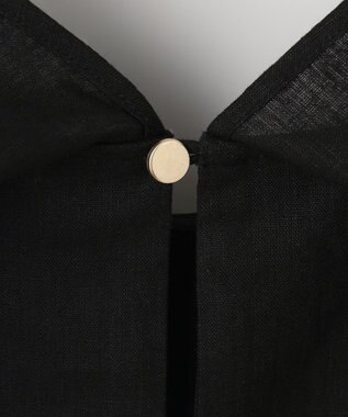 UNFILO 【洗える】リネンレーヨン　ラッフルカラーブラウス ブラック