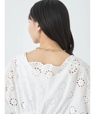 earth music&ecology コットンレースＶネックブラウス Off White